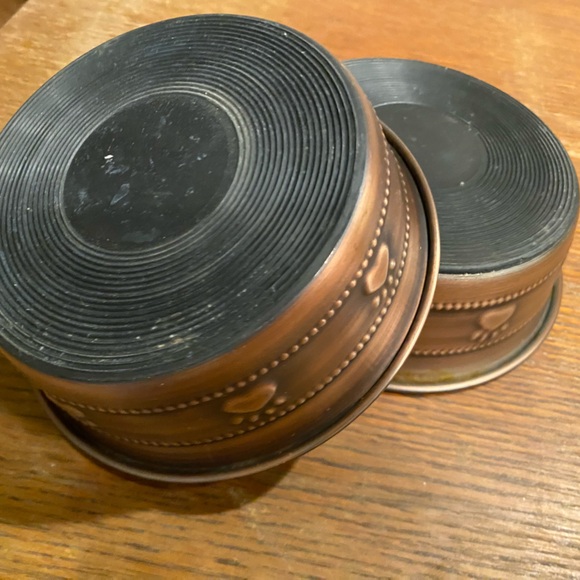 Cat Food and Water Dish - Picture 2 of 3